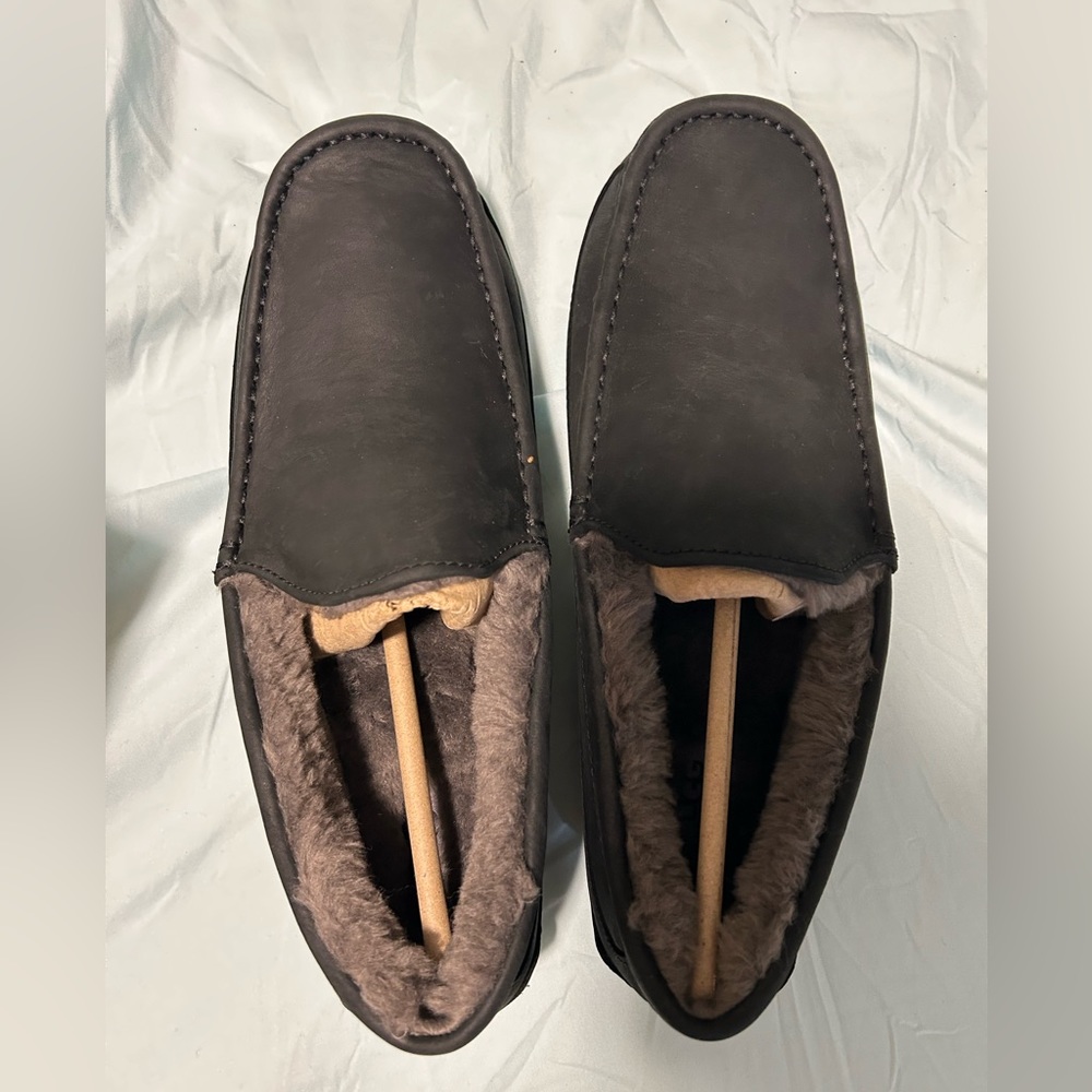 UGG shoes, black size 13